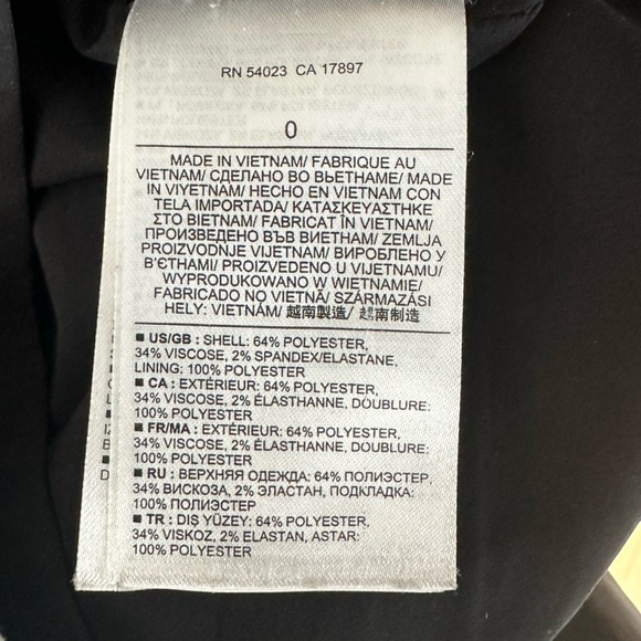 Banana Republic Houndstooth Skirt in size 0 - Picture 5 of 9